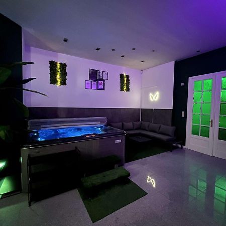 City Lounge Wellness Dison Экстерьер фото